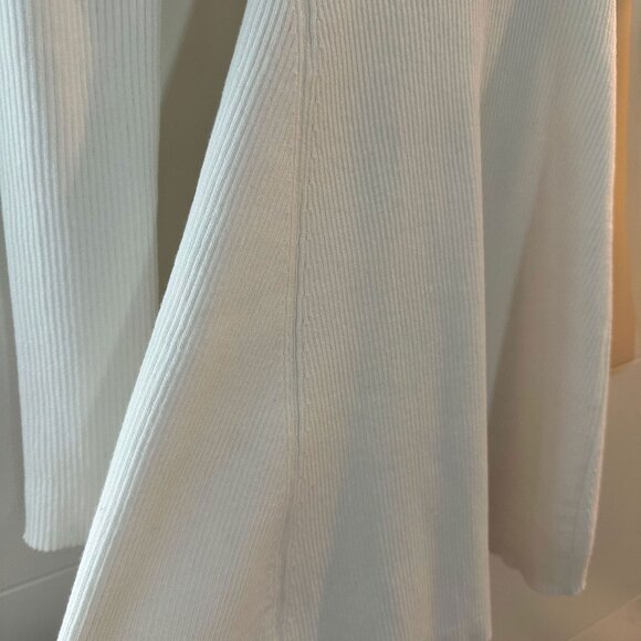 Long Sleeve White Season Dress - Picture 6 of 13
